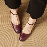 CLOSED-TOE-SANDALS-MID-HEELS