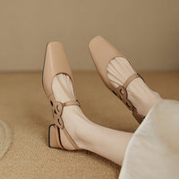 CLOSED-TOE CHUNKY HEEL HOLLOW SLINGBACK SANDALS