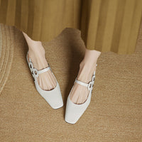 CLOSED-TOE CHUNKY HEEL HOLLOW SLINGBACK SANDALS