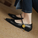 LOW HEEL SQUARE TOE MARY JANES