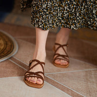 LADIES-FLAT-SANDALS-BROWN